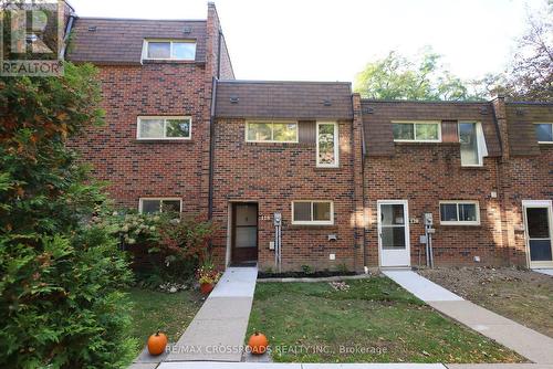 3 - 118 WALES AVENUE  Markham, ON L3P 3K2