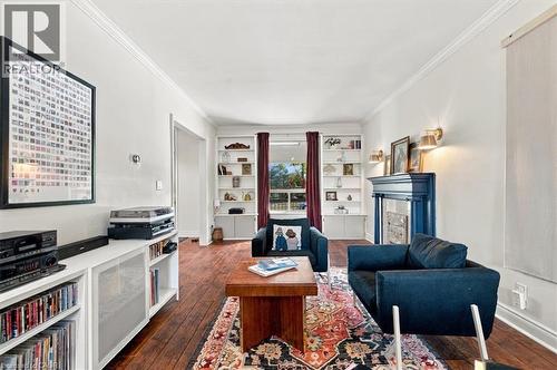 98 Sanford Avenue S, Hamilton, ON 