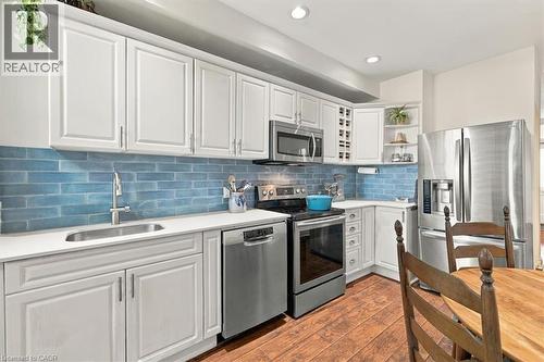 98 Sanford Avenue S, Hamilton, ON 