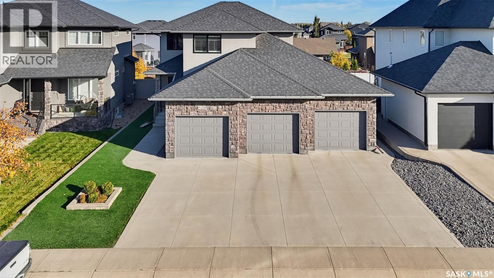 218 Warder Cove, Saskatoon, SK