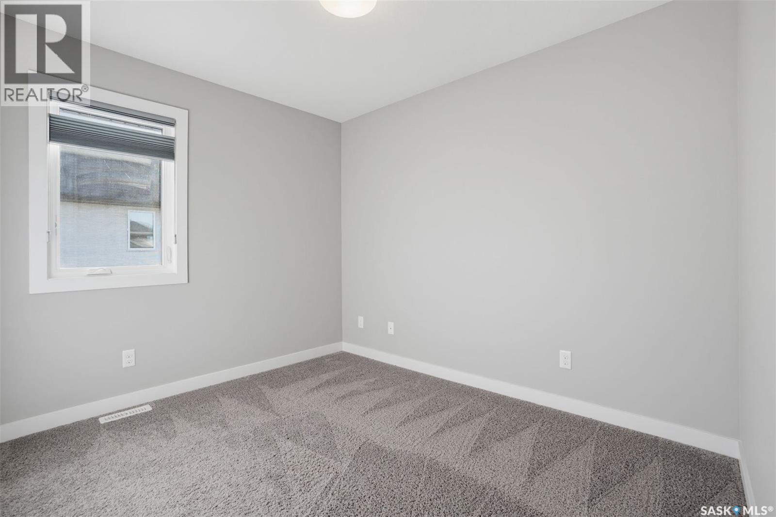 218 Warder Cove, Saskatoon, SK