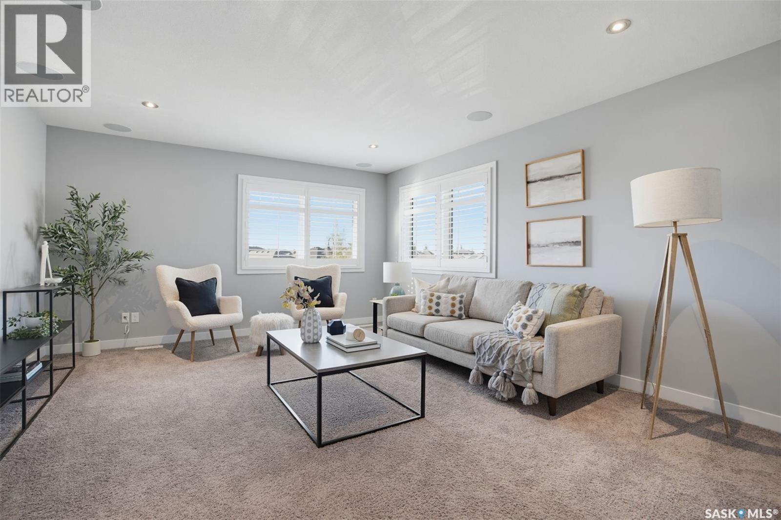 218 Warder Cove, Saskatoon, SK