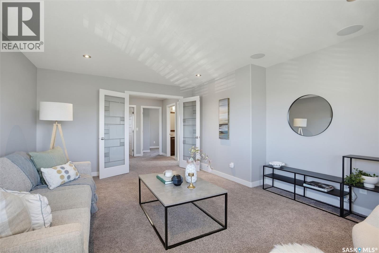 218 Warder Cove, Saskatoon, SK