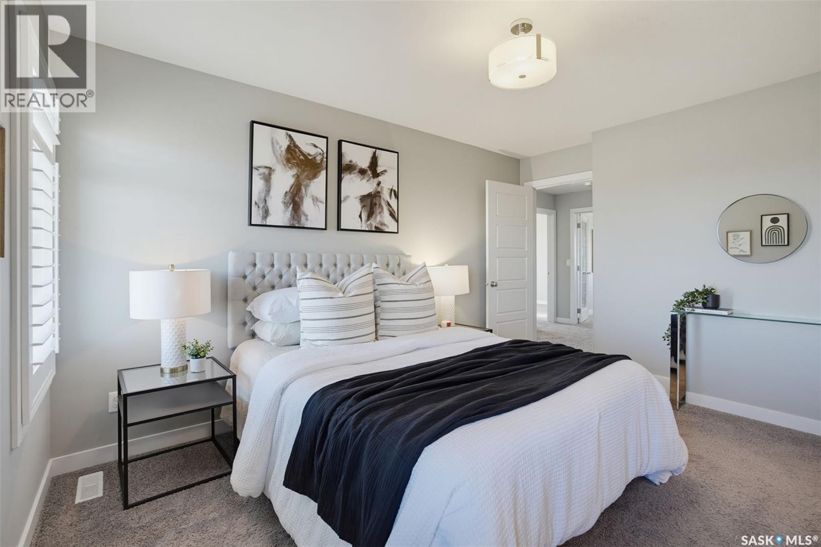 218 Warder Cove, Saskatoon, SK