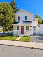 2-150 Rue Montpetit Gatineau (Hull), QC J8Y 5A1