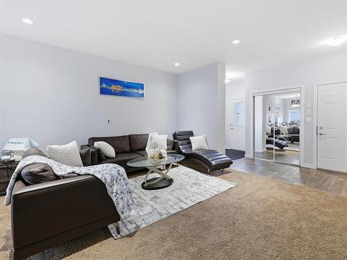 331 Castlebury Meadows Dr, Winnipeg, MB 