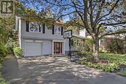 1320 HILLVIEW CRESCENT Oakville, ON L6H 2C7