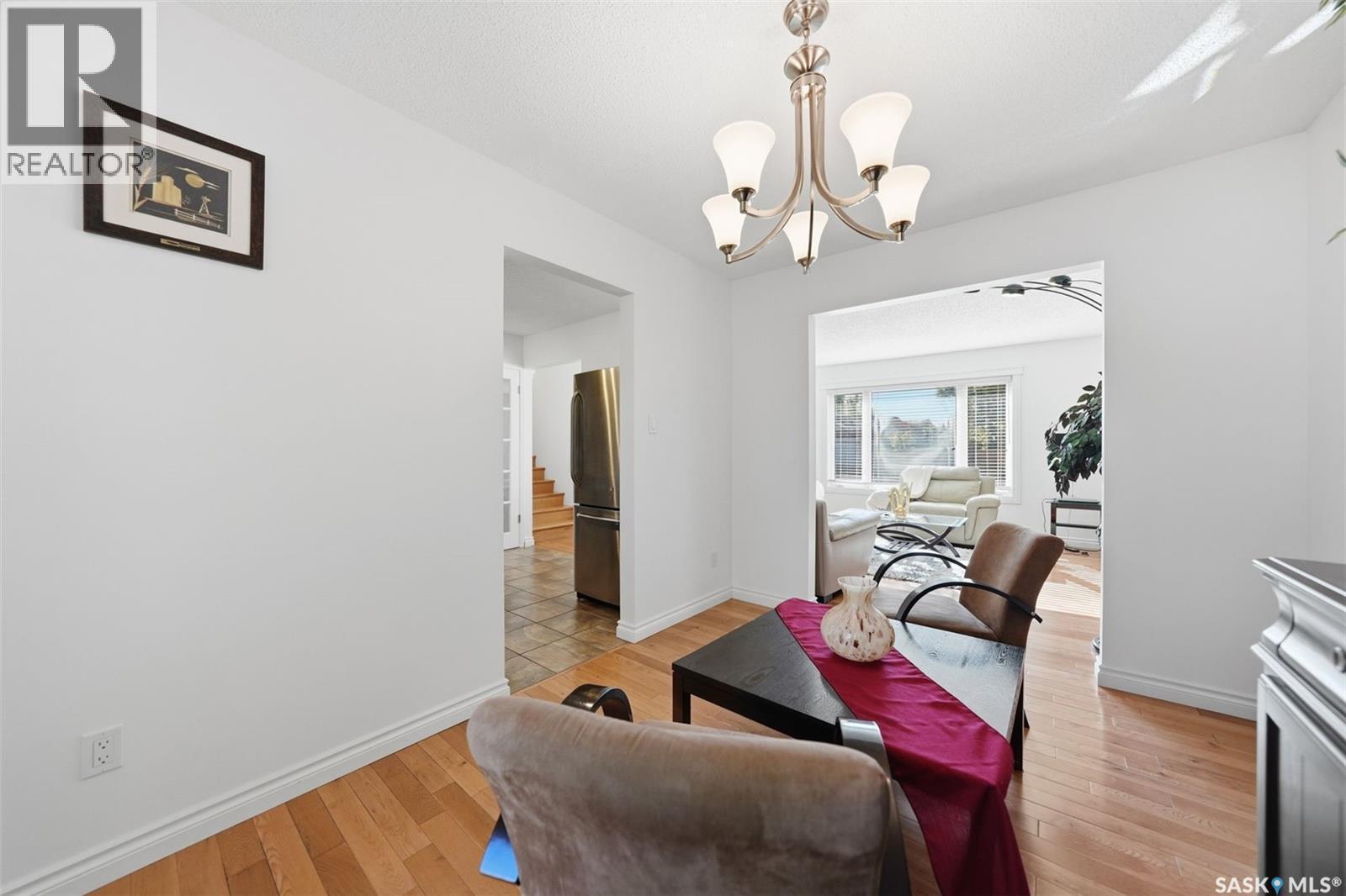 62 Chomyn Crescent, Saskatoon, SK