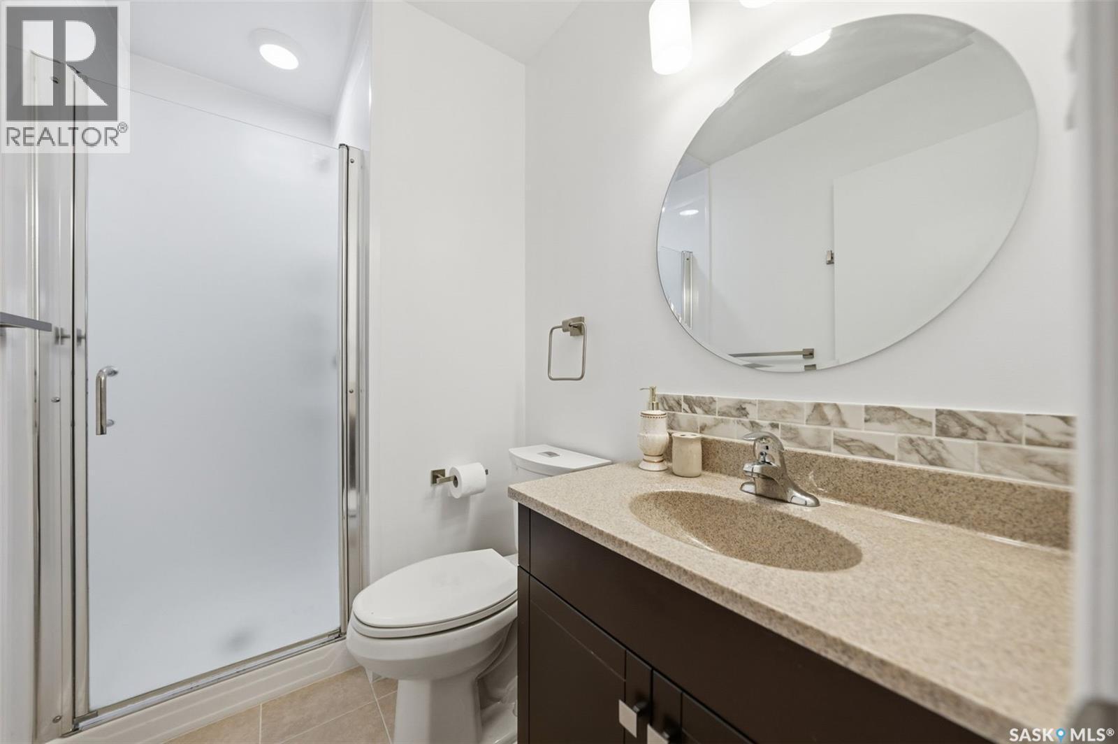 62 Chomyn Crescent, Saskatoon, SK