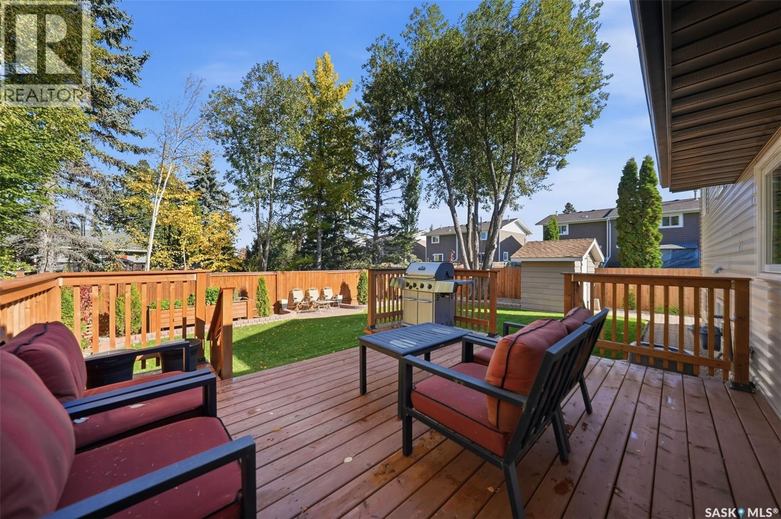 62 Chomyn Crescent, Saskatoon, SK
