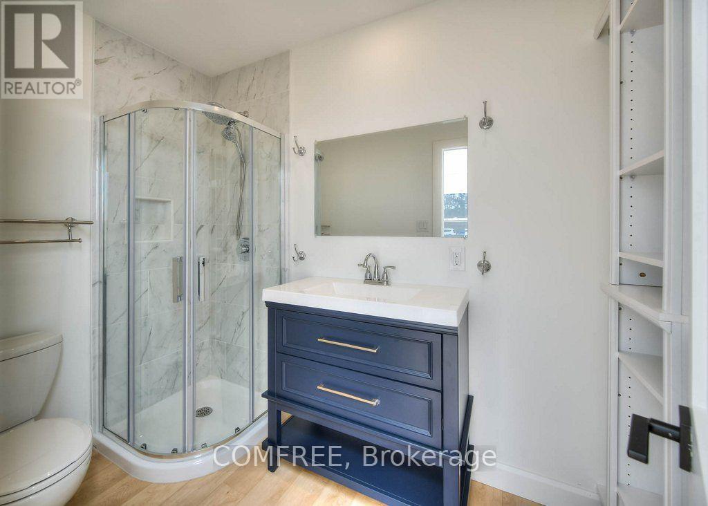 2 Esson Street, Kitchener, ON