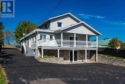 320 LAFONTAINE ROAD W Tiny, ON L9M 1R3