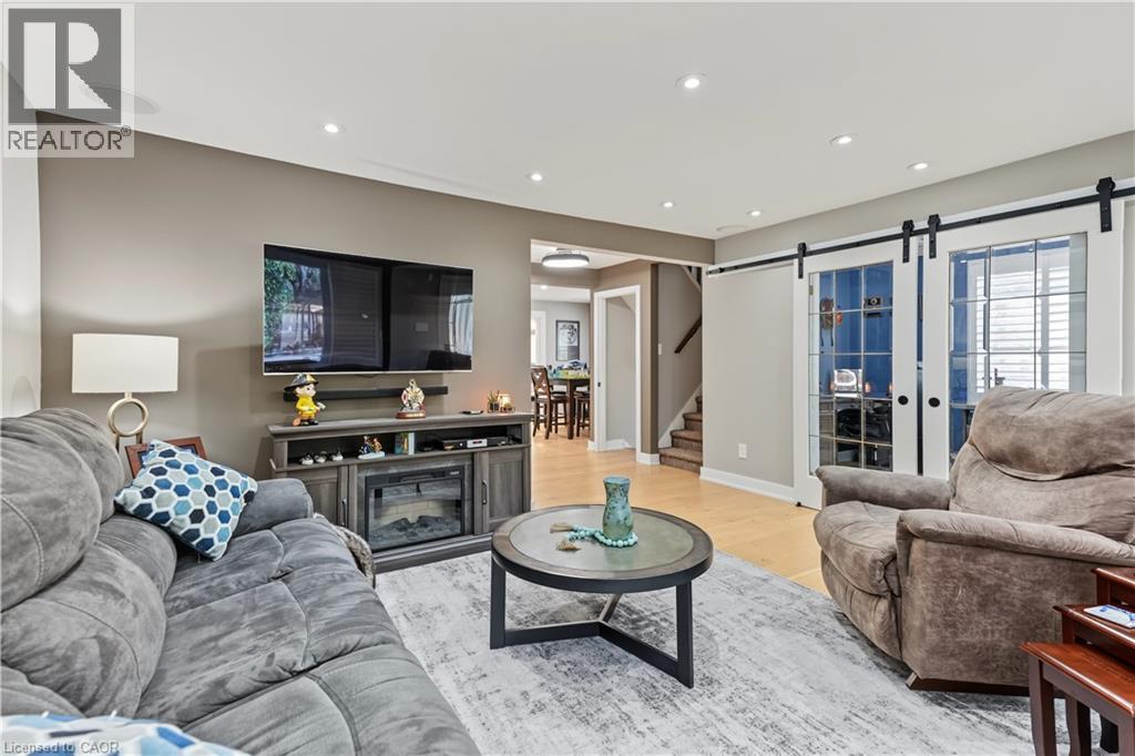 100 Montrose Avenue, Hamilton, ON