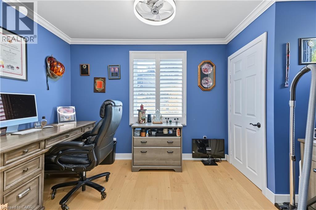 100 Montrose Avenue, Hamilton, ON