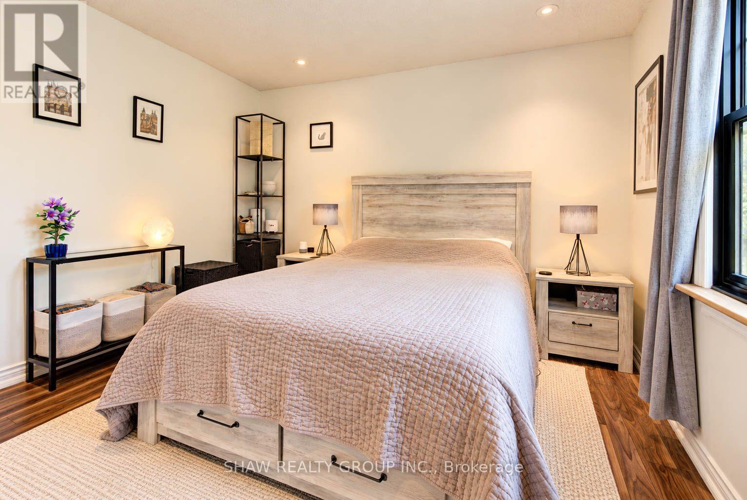 8 Peel Street, Hamilton, ON