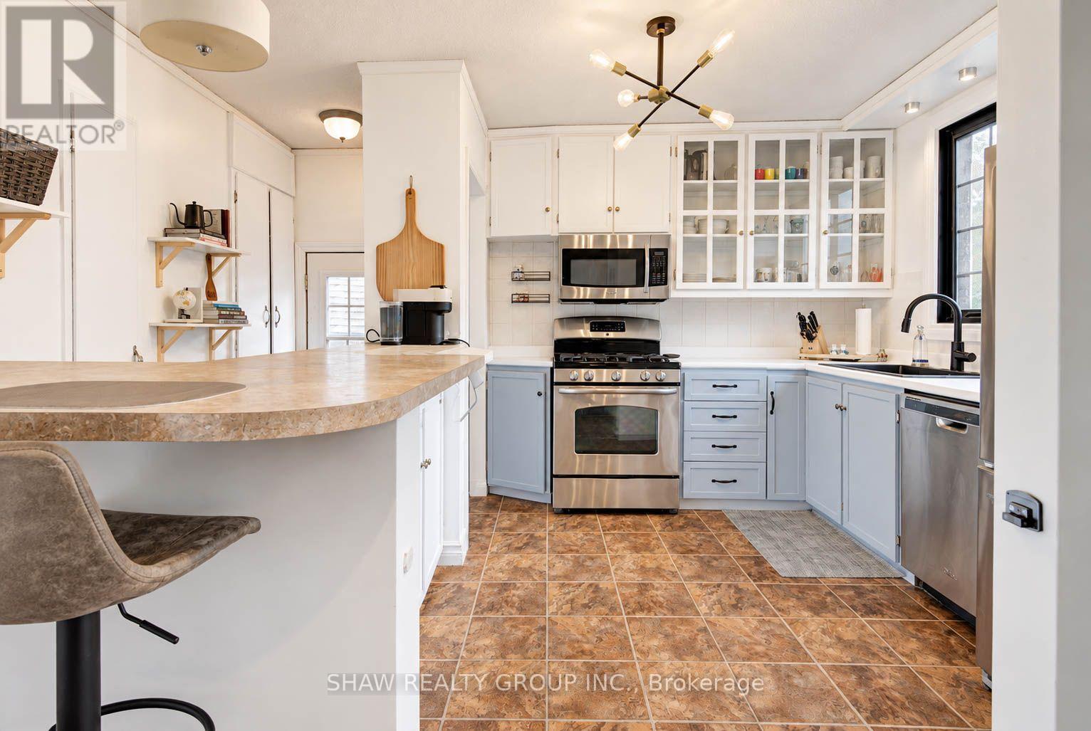 8 Peel Street, Hamilton, ON