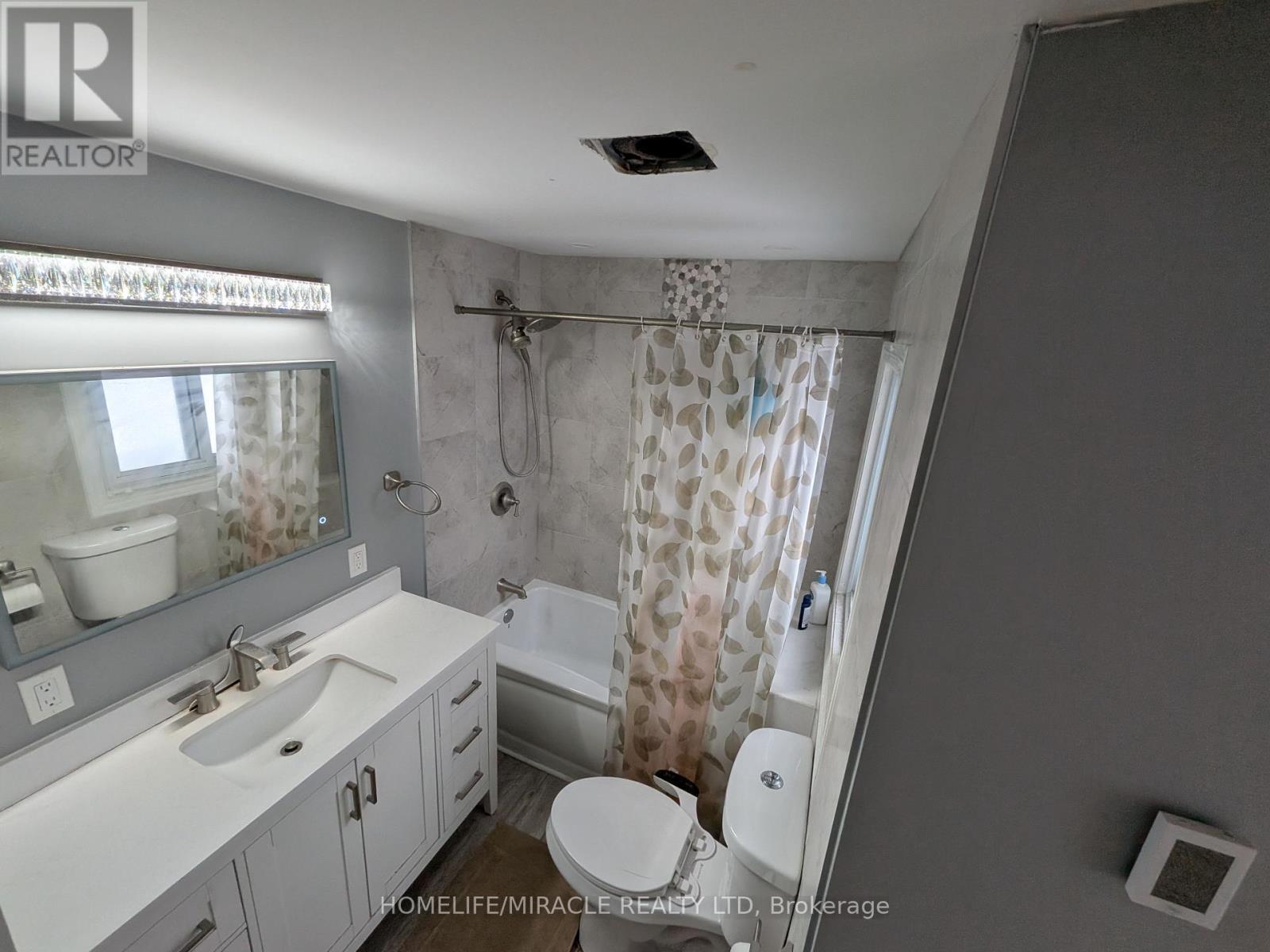 352 Bankside Drive, Kitchener, ON