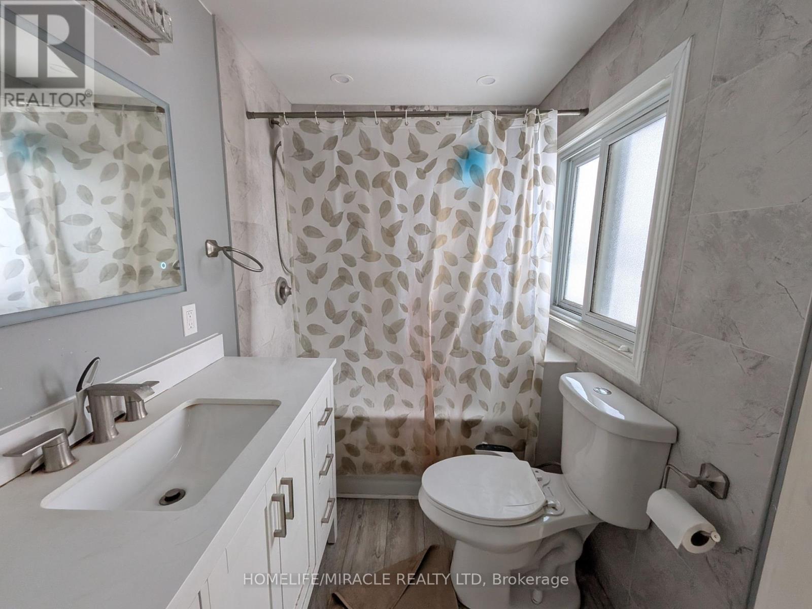 352 Bankside Drive, Kitchener, ON
