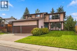 331 Oakfern Crescent SW  Calgary, AB T2V 4T3