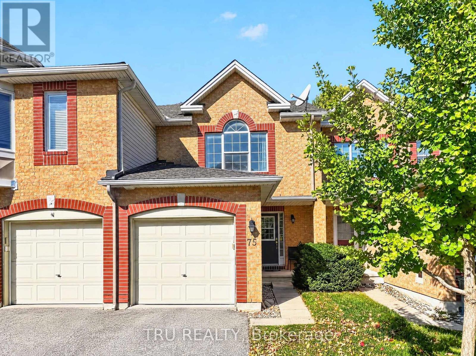 Front - 75 Silverlace Private, Ottawa, ON