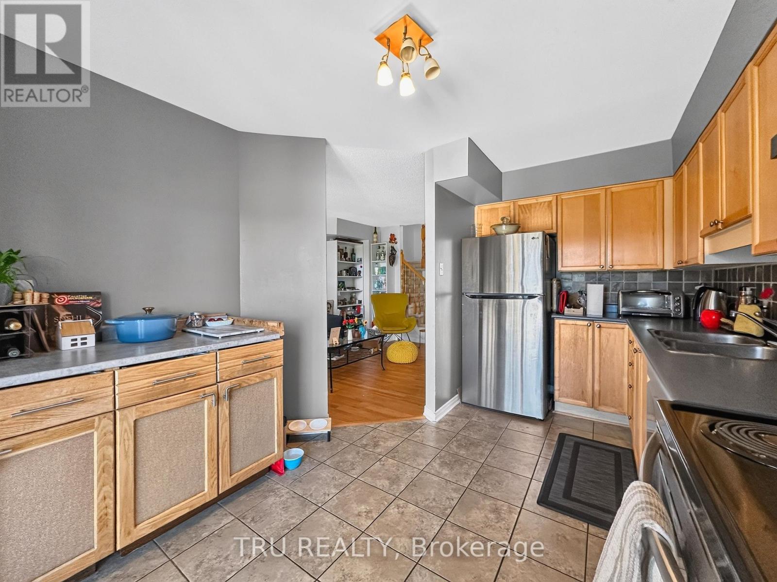 Kitchen - 75 Silverlace Private, Ottawa, ON