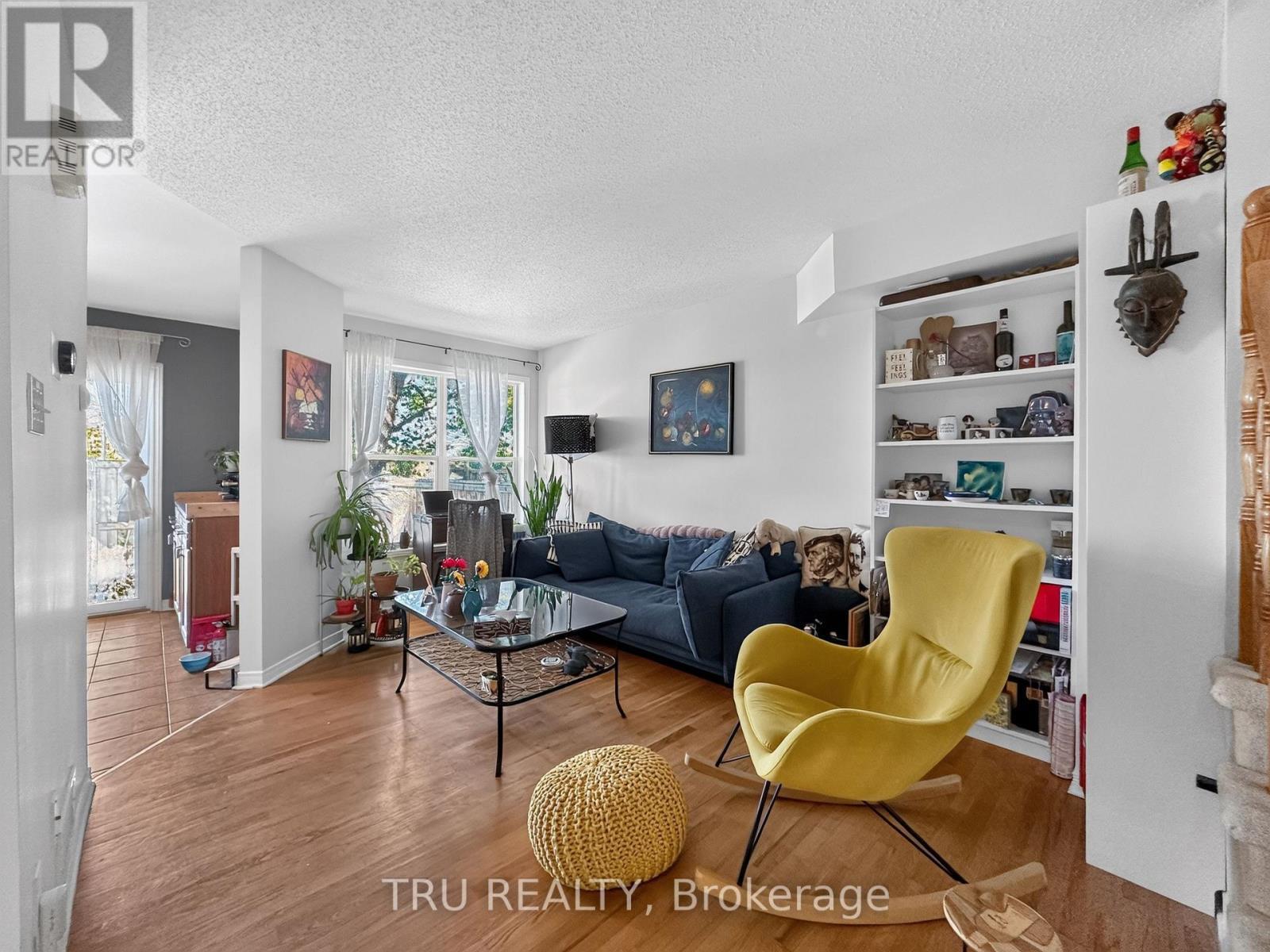 Living Room - 75 Silverlace Private, Ottawa, ON