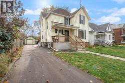 395 CROMWELL STREET Sarnia, ON N7T 3Y7