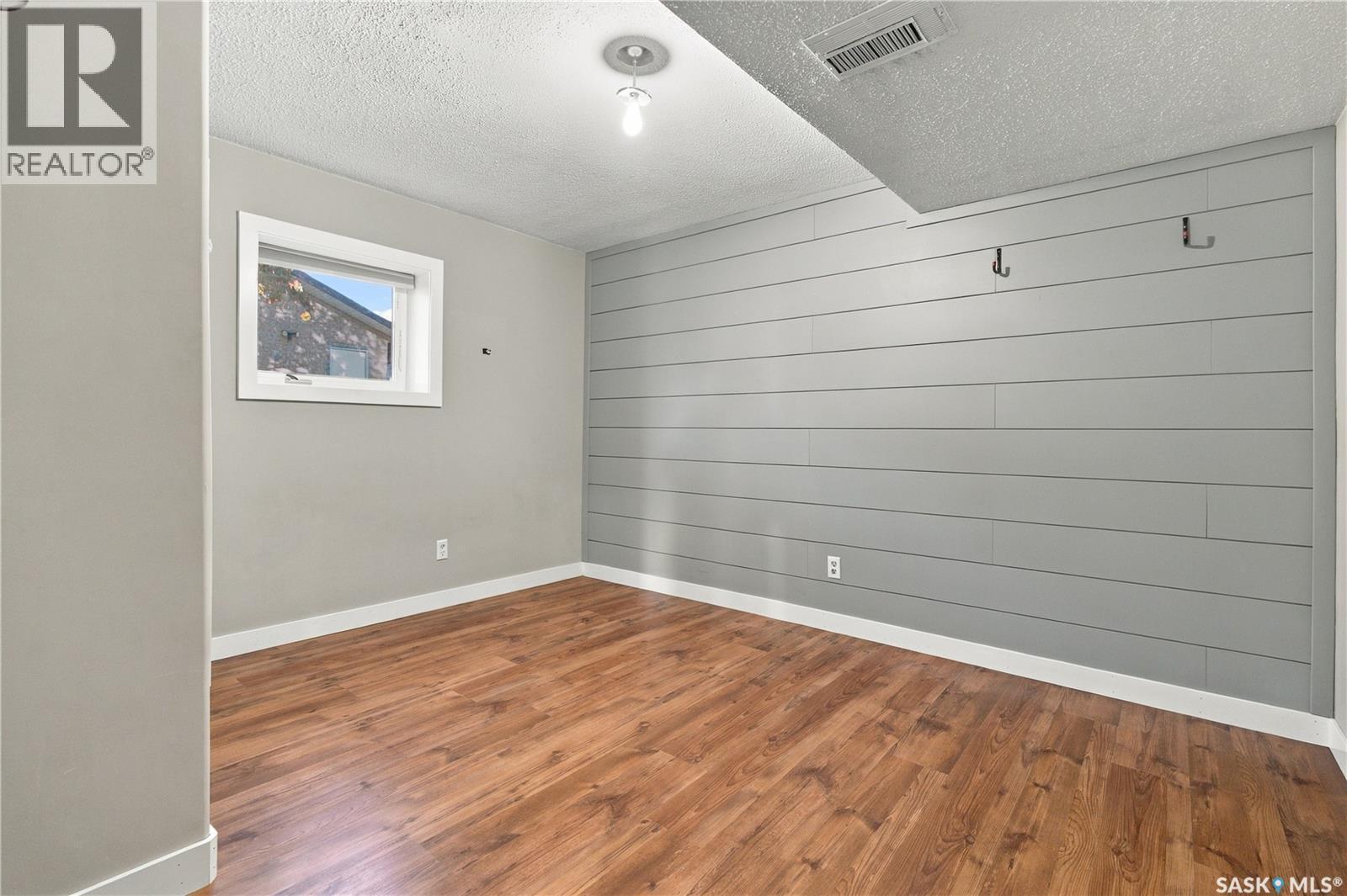 328 College Avenue E, Regina, SK