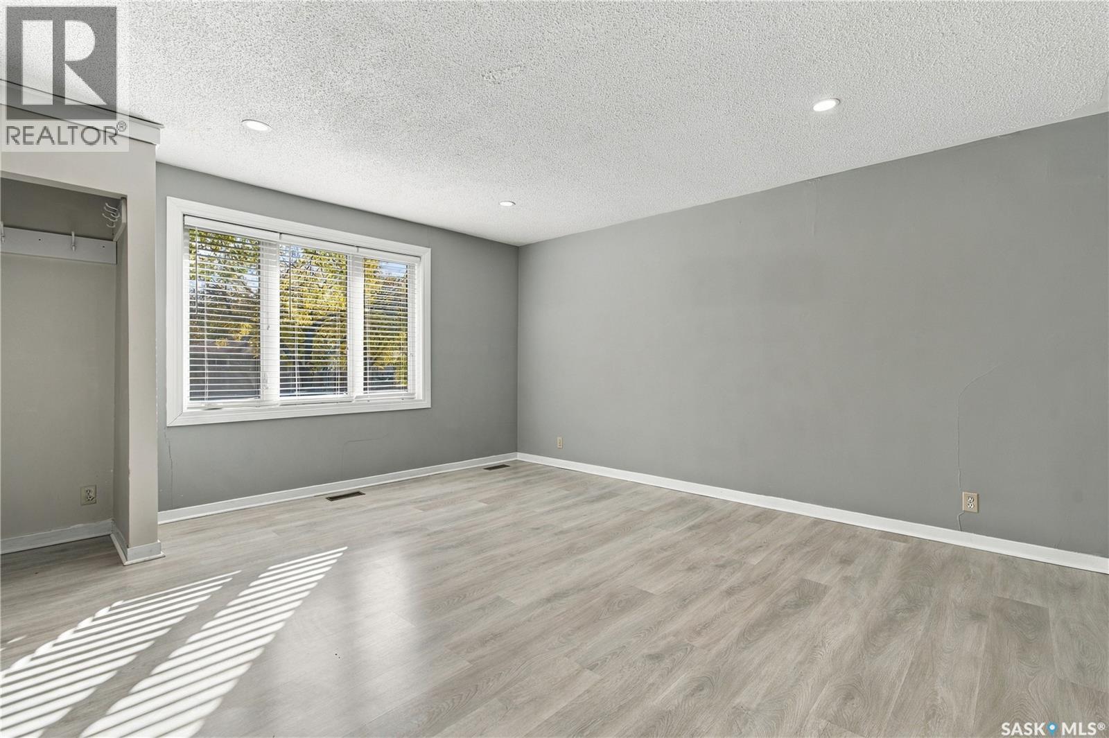 328 College Avenue E, Regina, SK