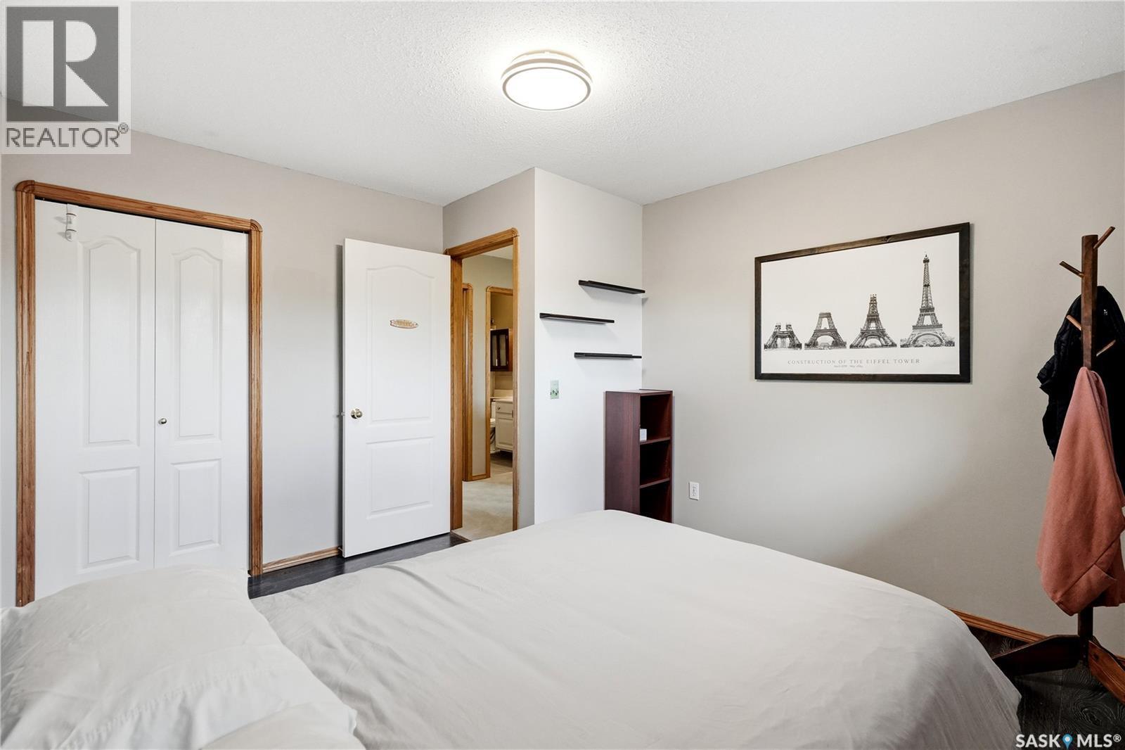 3360 Deiter Bay, Regina, SK