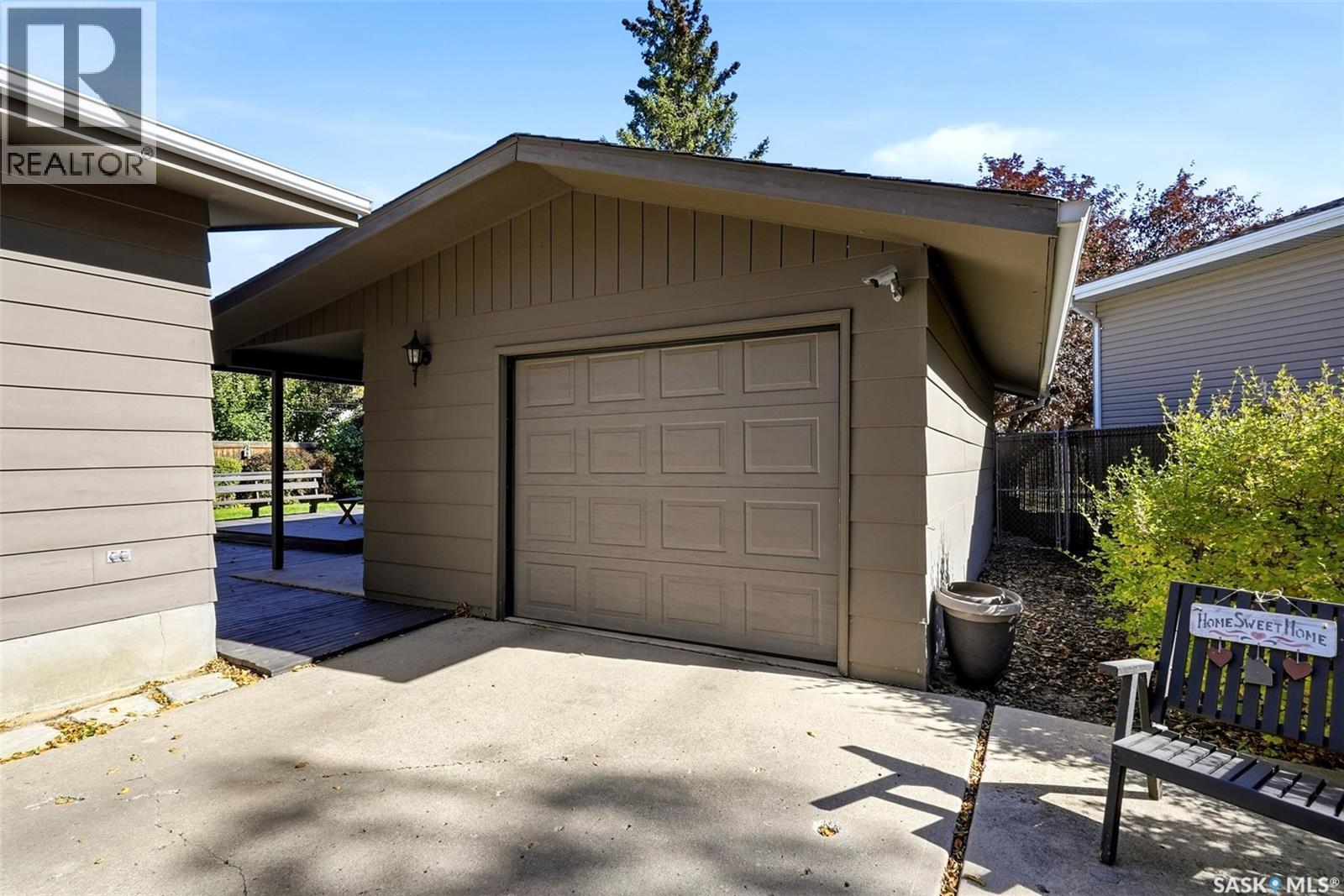 98 Hudson Drive, Regina, SK