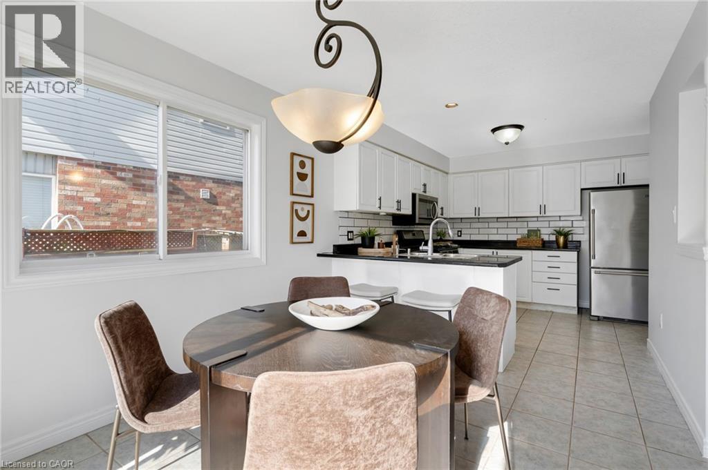 168 Patton Drive, Cambridge, ON