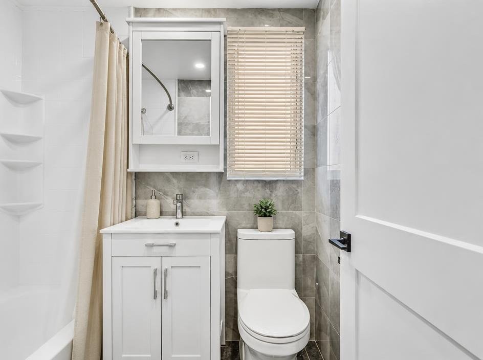 Bathroom - 01-390 40E Avenue, Montréal (Lachine), QC