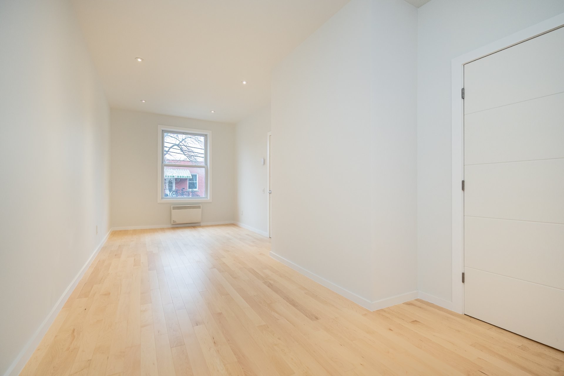 Chambre à coucher - 5172 9E Avenue, Montréal (Rosemont/La Petite-Patrie), QC - Indoor Photo Showing Other Room