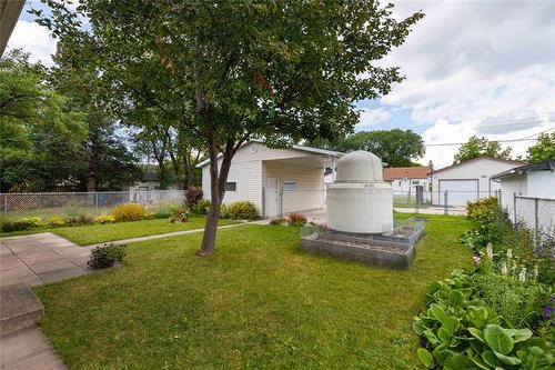 595 Matheson Ave, Winnipeg, MB - Outdoor