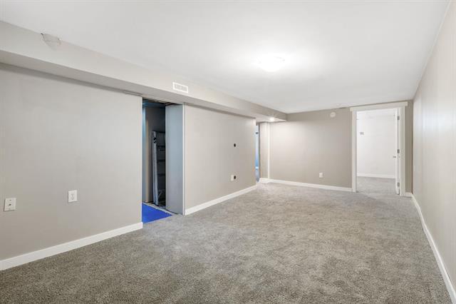 714 Henderson Hwy, Winnipeg, MB - Indoor Photo Showing Other Room
