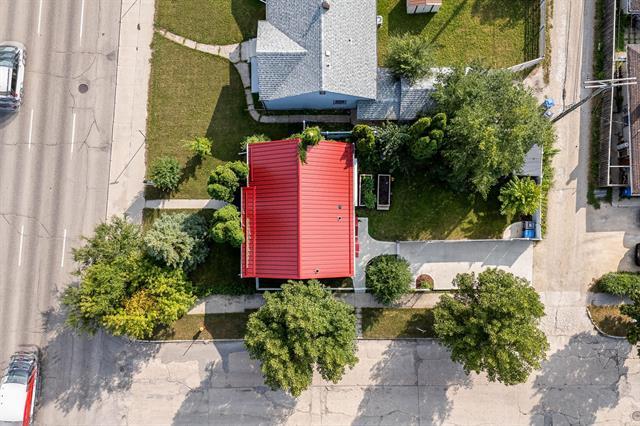 714 Henderson Hwy, Winnipeg, MB - Outdoor