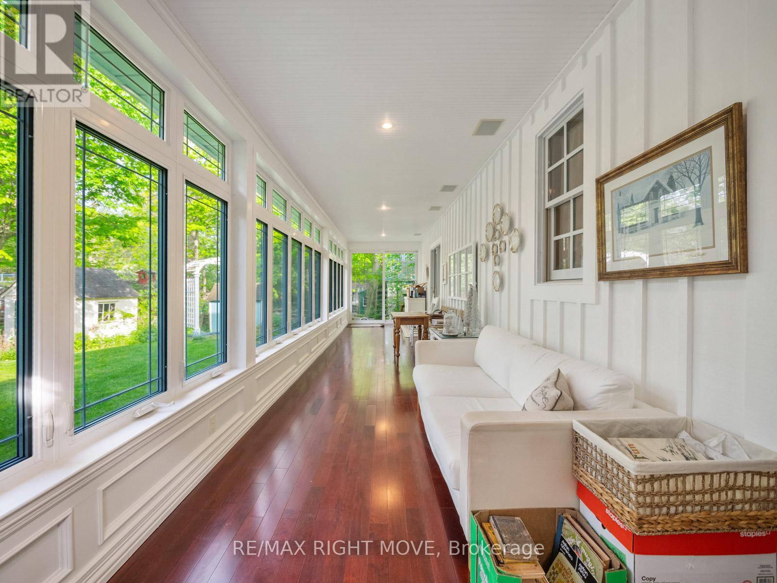 7135 Pond Street, Mississauga, ON - Indoor