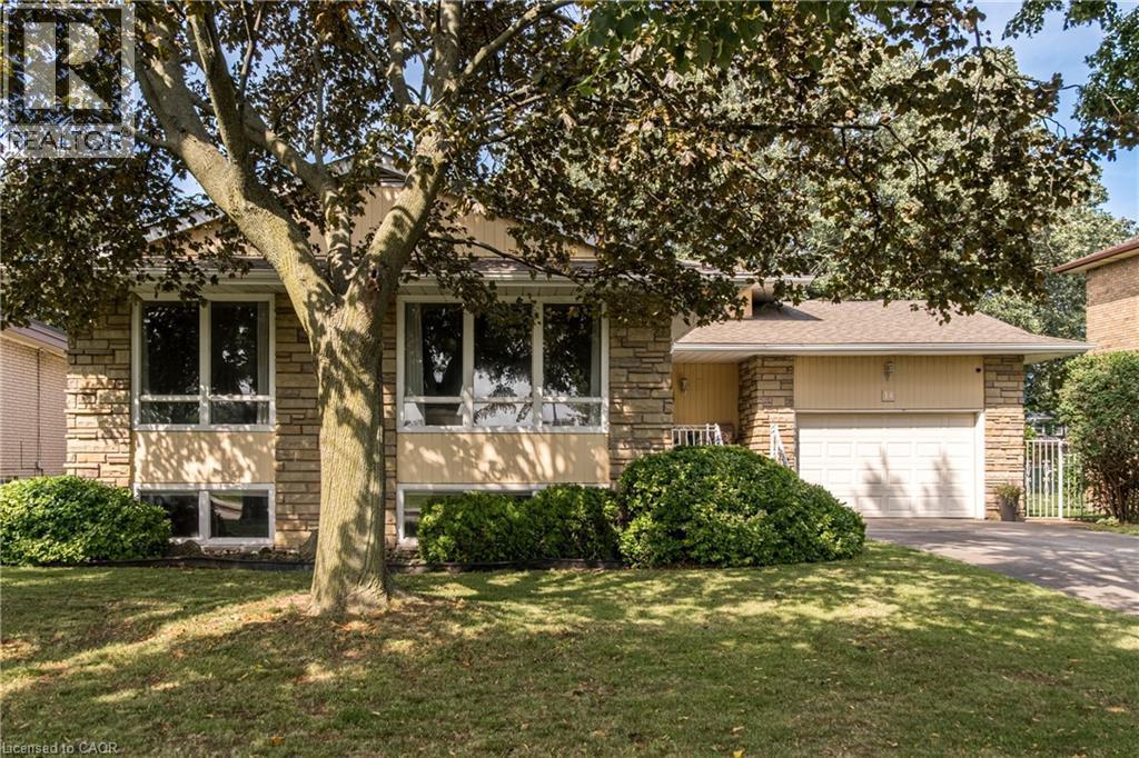 14 Woodside Drive, Hamilton, ON - Outdoor