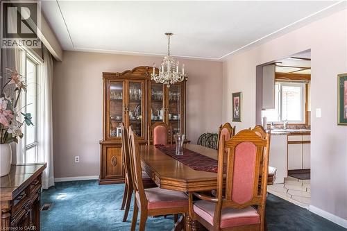 14 Woodside Drive, Hamilton, ON - Indoor Photo Showing Dining Room