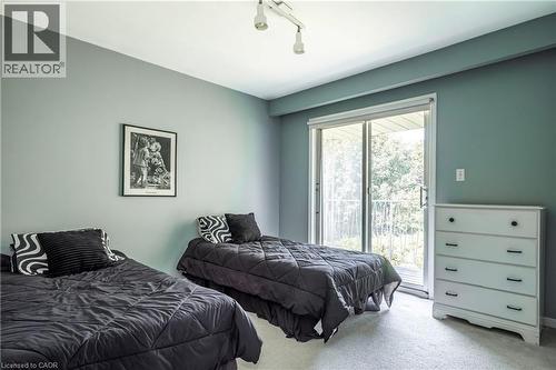 14 Woodside Drive, Hamilton, ON - Indoor Photo Showing Bedroom