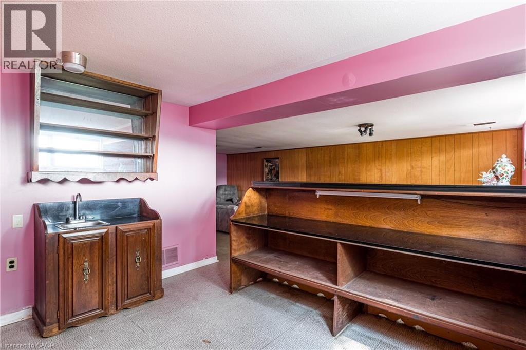 14 Woodside Drive, Hamilton, ON - Indoor