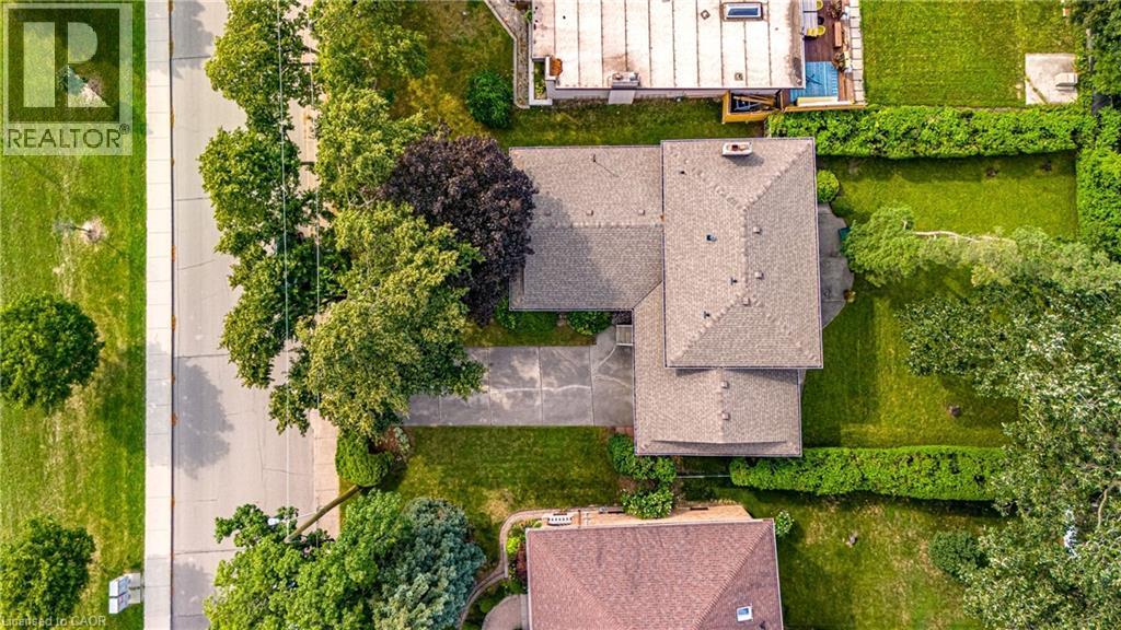 14 Woodside Drive, Hamilton, ON - Outdoor