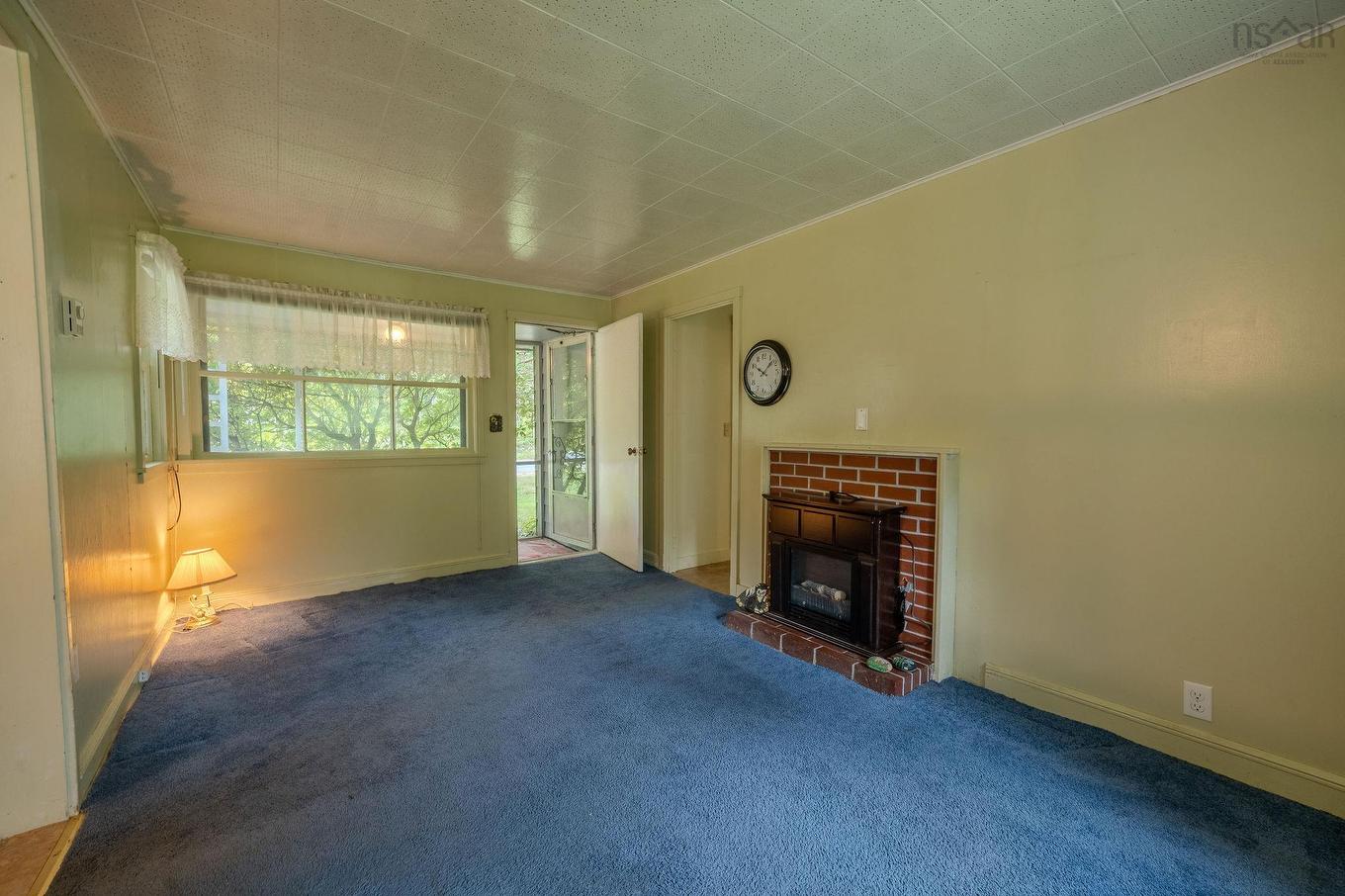 1694 Beech Hill Road, Beech Hill, NS - Indoor With Fireplace