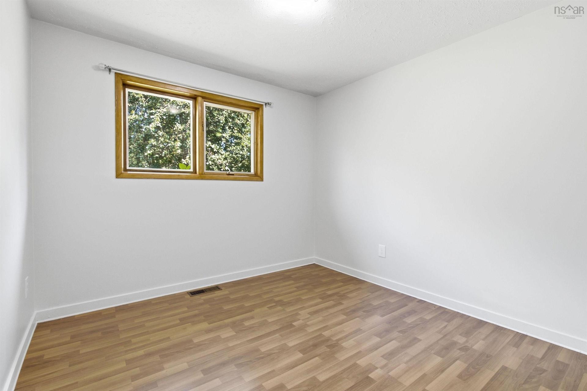 33 Inverary Drive, Dartmouth, NS - Indoor Photo Showing Other Room