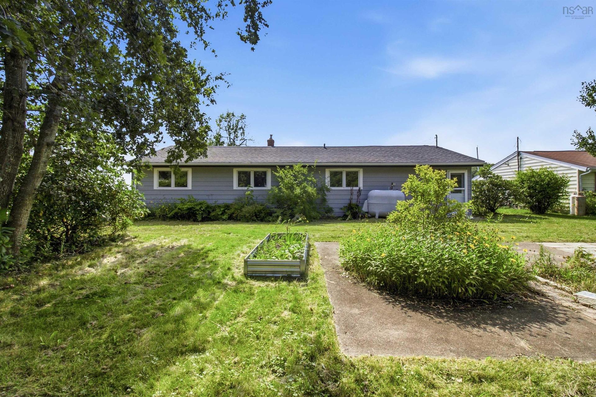 33 Inverary Drive, Dartmouth, NS - Outdoor