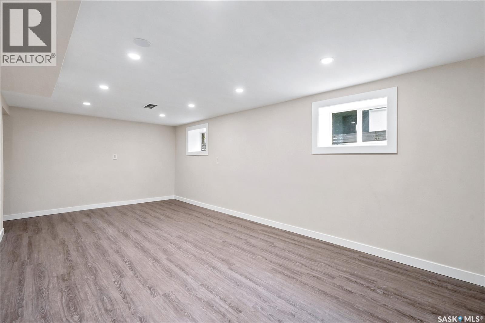 2819 Montreal Crescent, Regina, SK - Indoor
