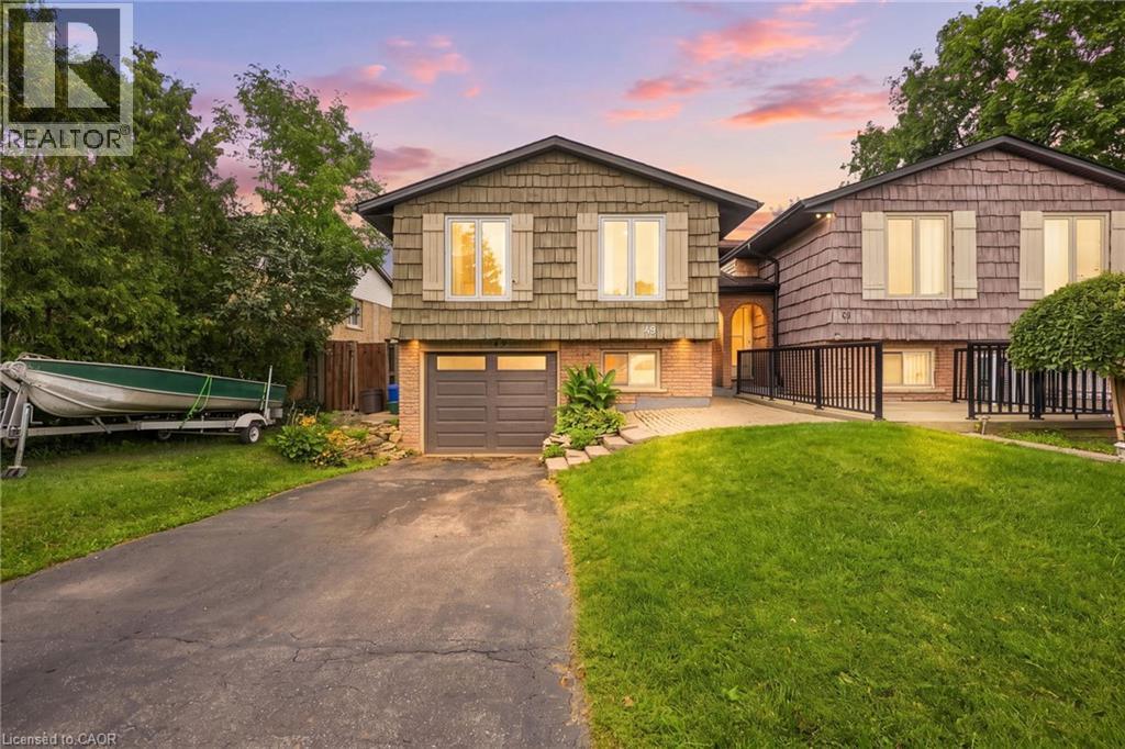 49 Markson Crescent, Hamilton, ON - Outdoor