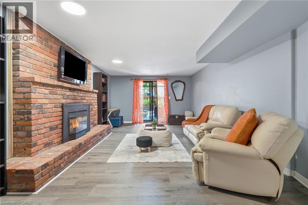 49 Markson Crescent, Hamilton, ON - Indoor With Fireplace