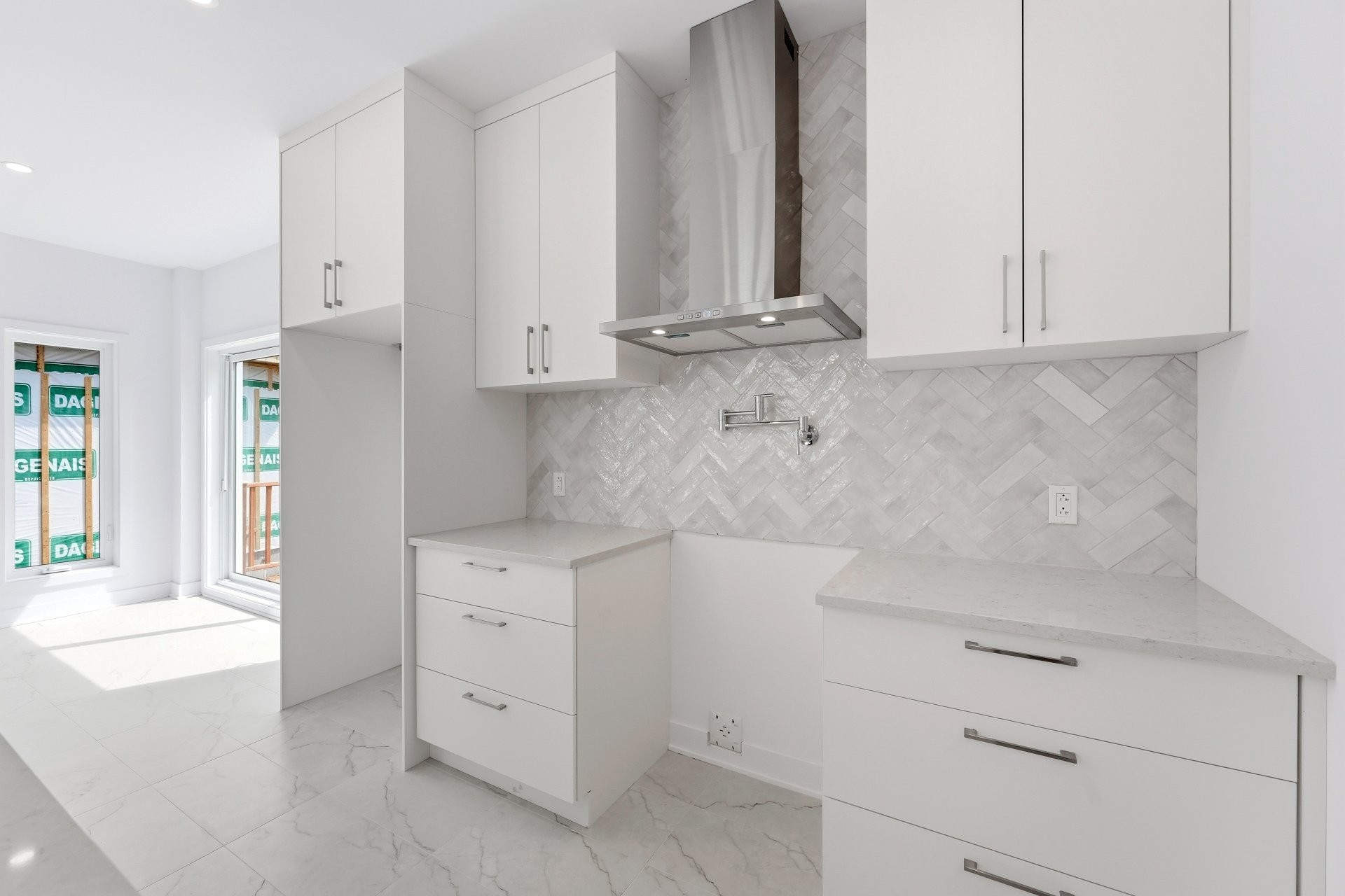 Kitchen - Rue Des Cèdres, L'Assomption, QC - Indoor Photo Showing Kitchen